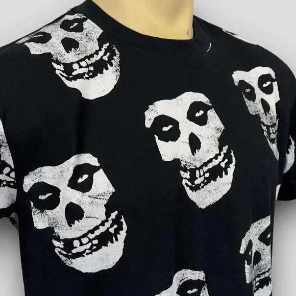 NEW! MISFITS All Over Print Skull men's black graphic‎ t-shirt - Picture 4 of 6